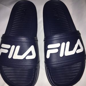 Fila slides